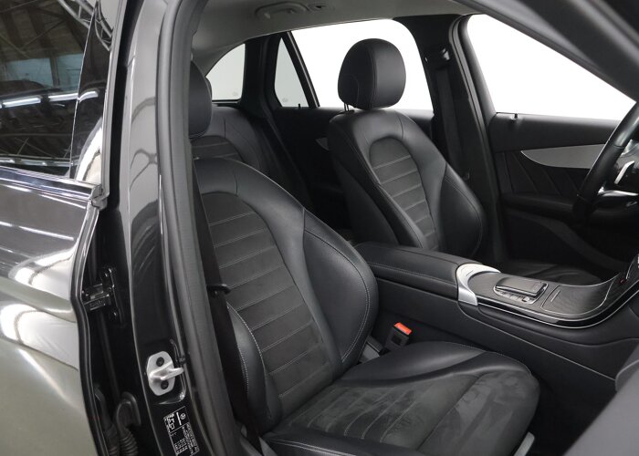 Mercedes-Benz GLC 300e 4MATIC Business Solution AMG
