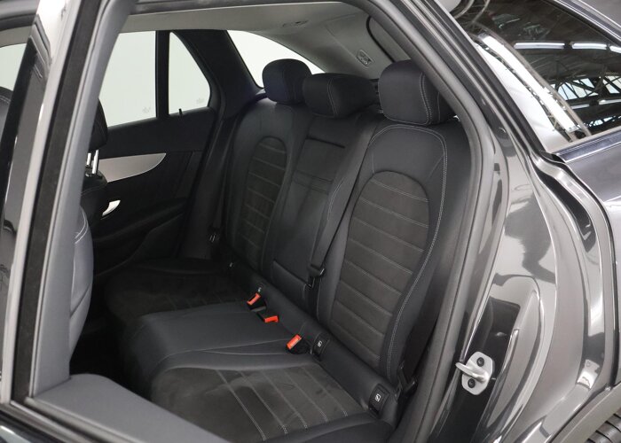 Mercedes-Benz GLC 300e 4MATIC Business Solution AMG