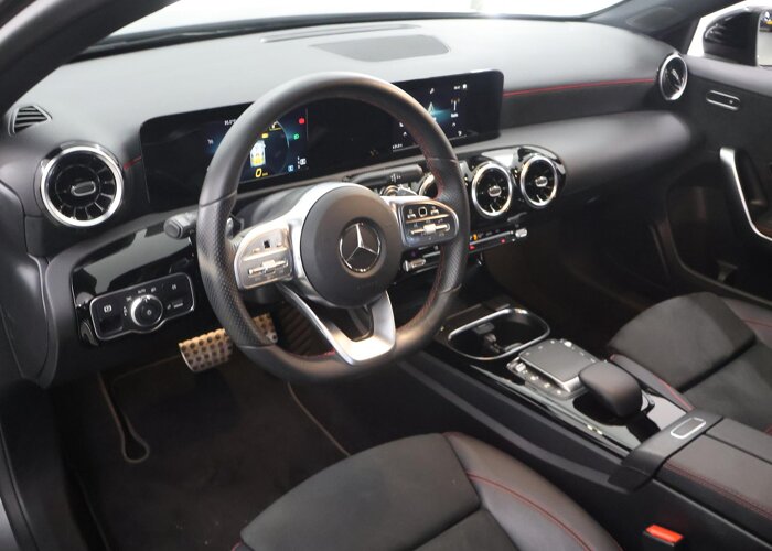 Mercedes-Benz A-Klasse 180 Business Solution AMG