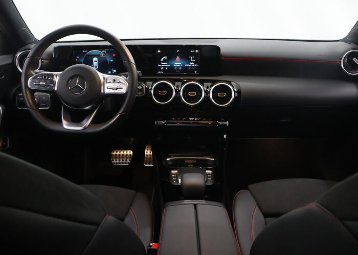 Mercedes-Benz A-Klasse 180 Business Solution AMG