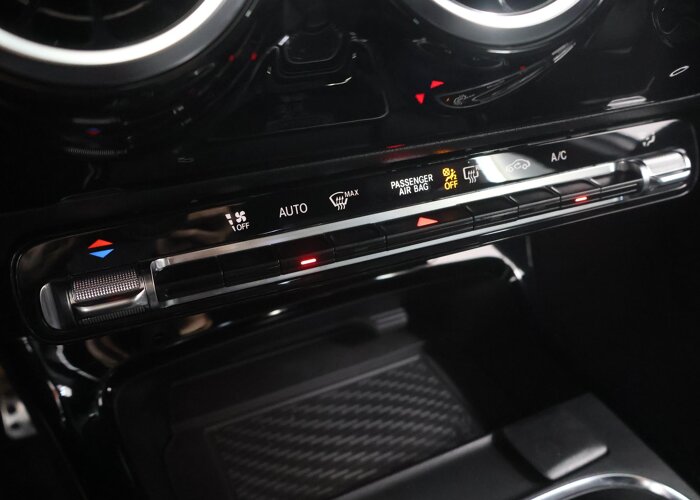Mercedes-Benz A-Klasse 180 Business Solution AMG