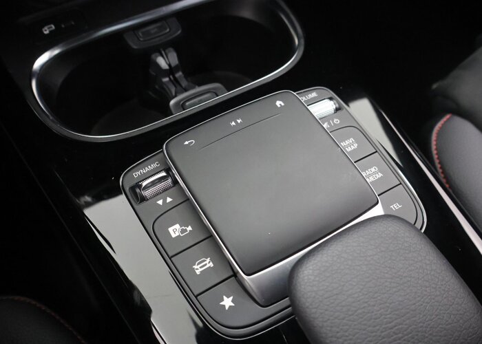 Mercedes-Benz A-Klasse 180 Business Solution AMG