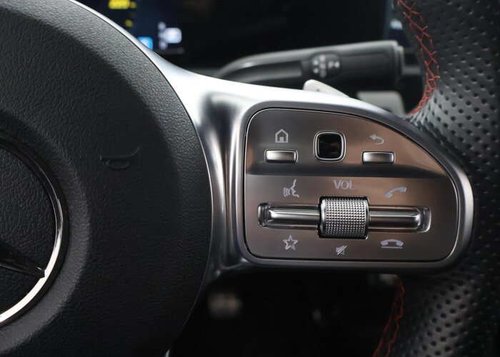 Mercedes-Benz A-Klasse 180 Business Solution AMG