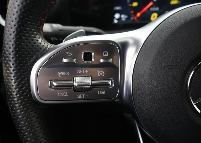 Mercedes-Benz A-Klasse 180 Business Solution AMG