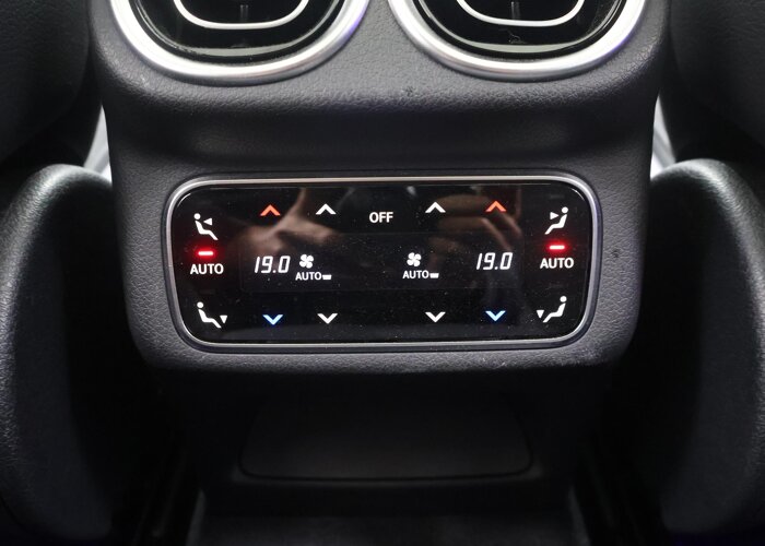 Mercedes-Benz GLC 300e 4MATIC Business Line