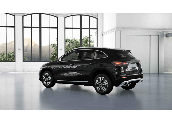 Mercedes-Benz GLA 180 Business Solution Luxury