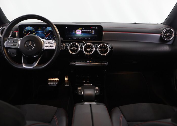 Mercedes-Benz CLA-Klasse 180 Business Solution AMG