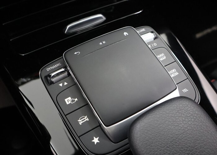 Mercedes-Benz CLA-Klasse 180 Business Solution AMG