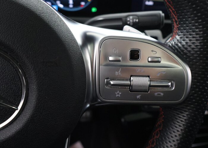 Mercedes-Benz CLA-Klasse 180 Business Solution AMG