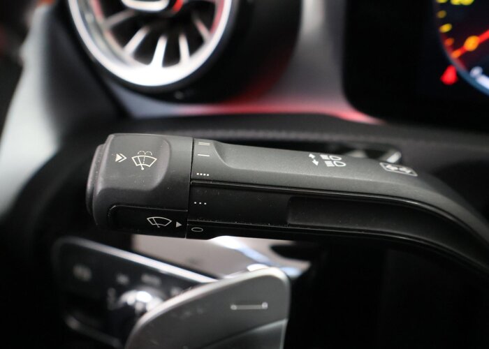 Mercedes-Benz CLA-Klasse 180 Business Solution AMG