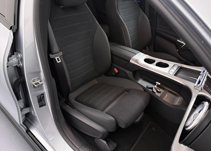 Mercedes-Benz C-Klasse 400 4MATIC Launch Edition 94 kWh