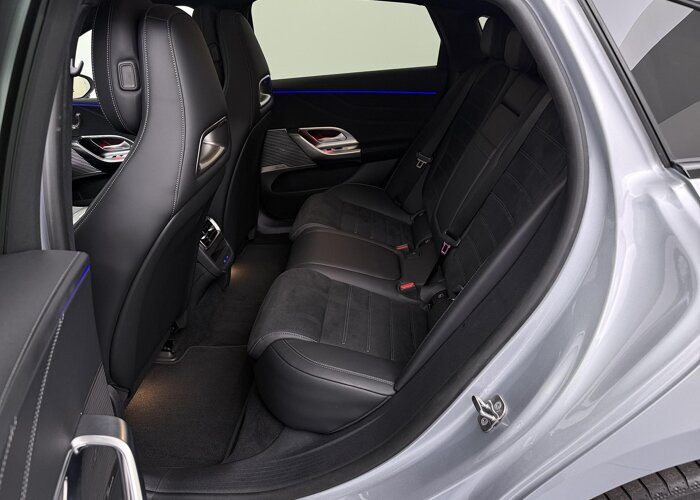 Mercedes-Benz C-Klasse 400 4MATIC Launch Edition 94 kWh
