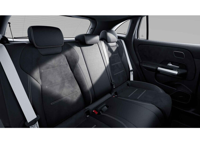 Mercedes-Benz GLA 250 e 140 Years Edition