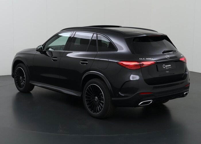 Mercedes-Benz GLC 300e 4MATIC Business Solution AMG