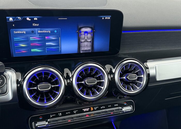 Mercedes-Benz GLB 180 Business Solution AMG