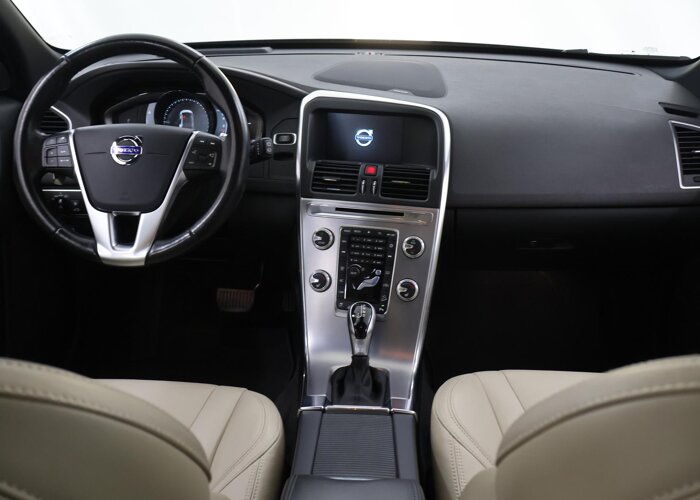 Volvo XC60 2.0 T6 R-Design