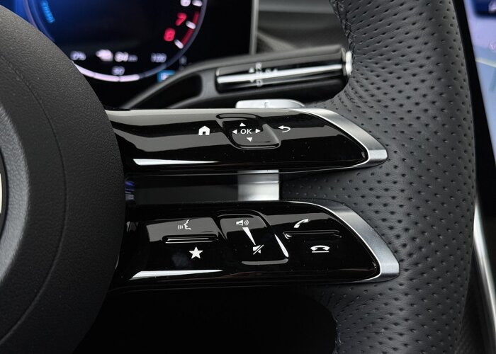 Mercedes-Benz GLC 300e 4MATIC Sport Edition