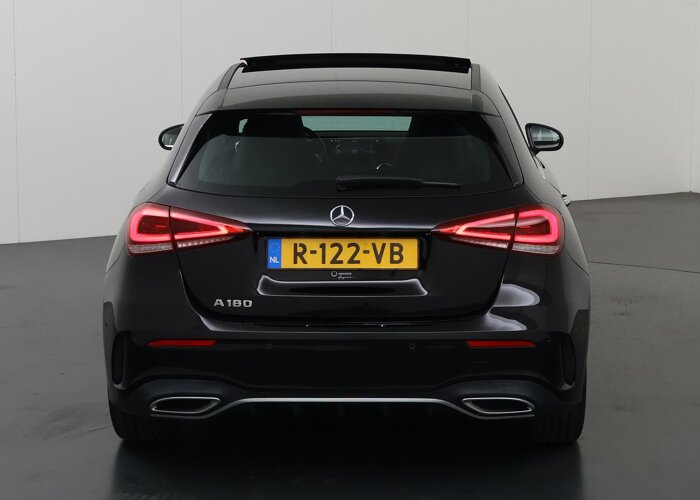 Mercedes-Benz A-Klasse 180 Premium Plus
