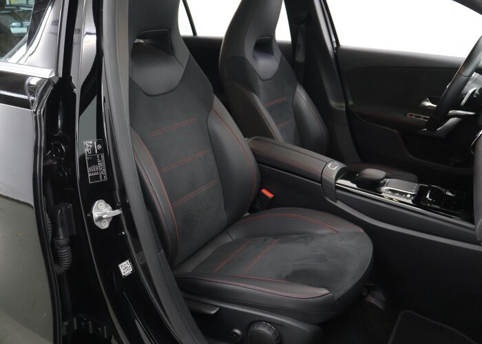 Mercedes-Benz A-Klasse 180 Premium Plus