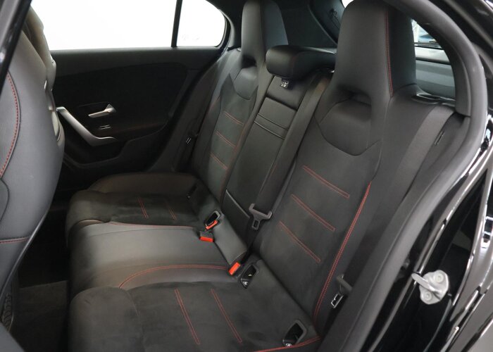 Mercedes-Benz A-Klasse 180 Premium Plus