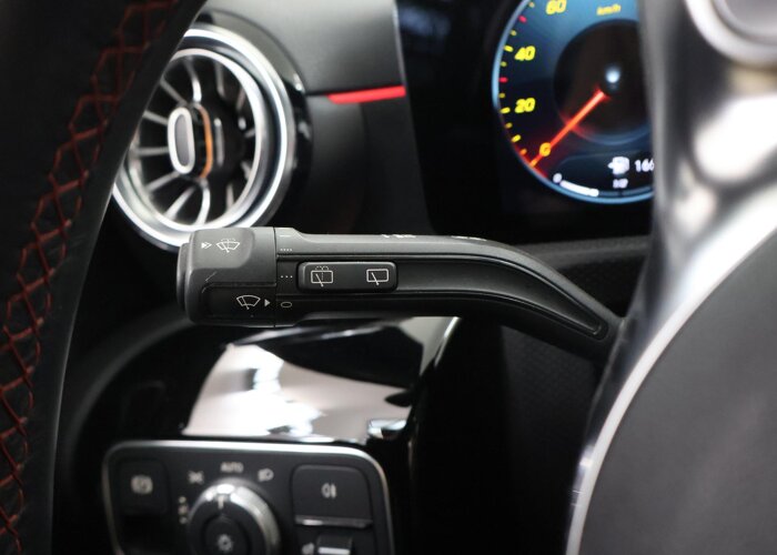Mercedes-Benz A-Klasse 180 Premium Plus