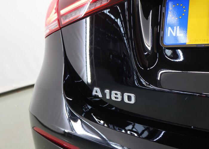 Mercedes-Benz A-Klasse 180 Premium Plus
