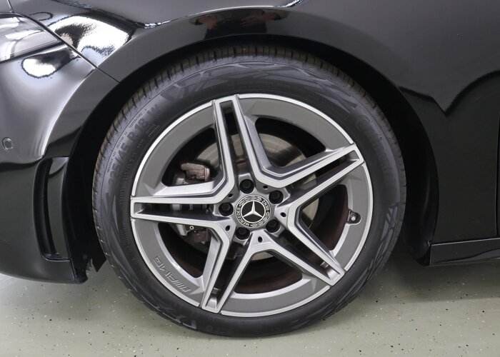 Mercedes-Benz A-Klasse 180 Premium Plus