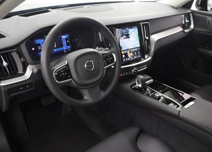 Volvo V60 2.0 T8 Plug-in hybrid AWD Ultra Dark