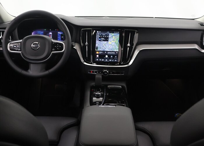 Volvo V60 2.0 T8 Plug-in hybrid AWD Ultra Dark