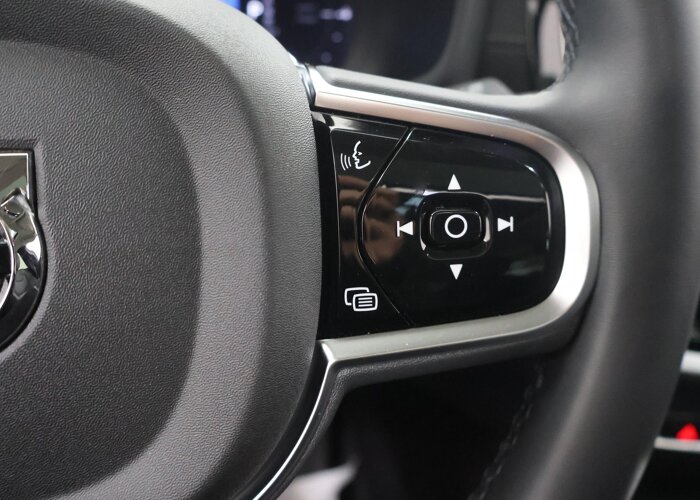 Volvo V60 2.0 T8 Plug-in hybrid AWD Ultra Dark
