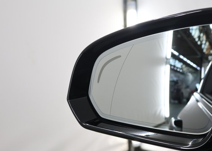 Volvo V60 2.0 T8 Plug-in hybrid AWD Ultra Dark