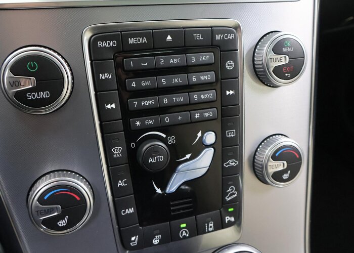 Volvo XC60 2.0 T6 R-Design