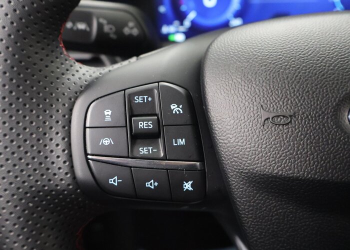 Ford Puma 1.0 EcoBoost Hybrid ST-Line X