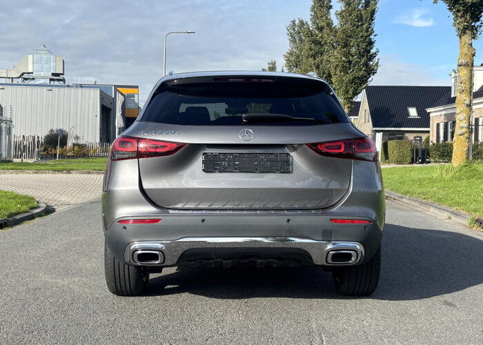Mercedes-Benz GLA 250 e Progressive