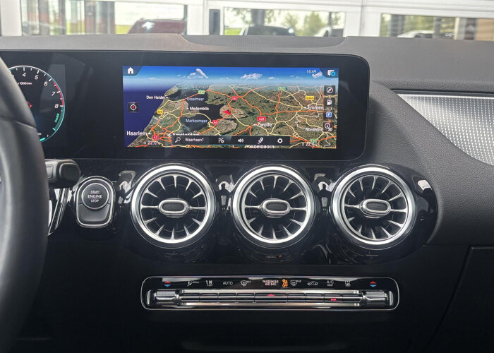Mercedes-Benz GLA 250 e Progressive