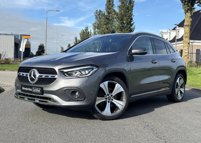 Mercedes-Benz GLA 250 e Progressive