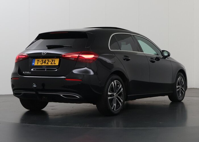 Mercedes-Benz A-Klasse 250 e Business Line