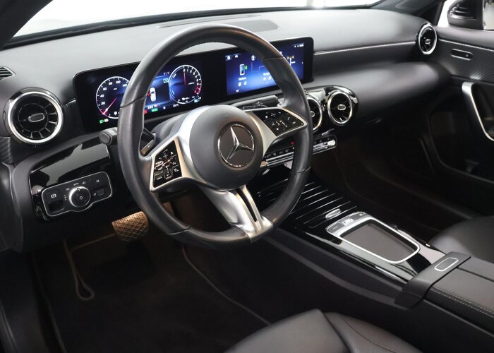 Mercedes-Benz A-Klasse 250 e Business Line