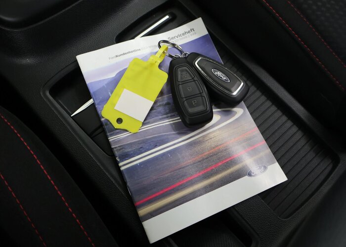 Ford FOCUS Wagon 1.0 EcoBoost Hybrid ST Line