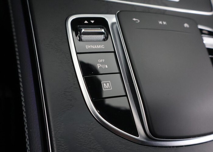 Mercedes-Benz GLC 300e 4MATIC Business Solution AMG