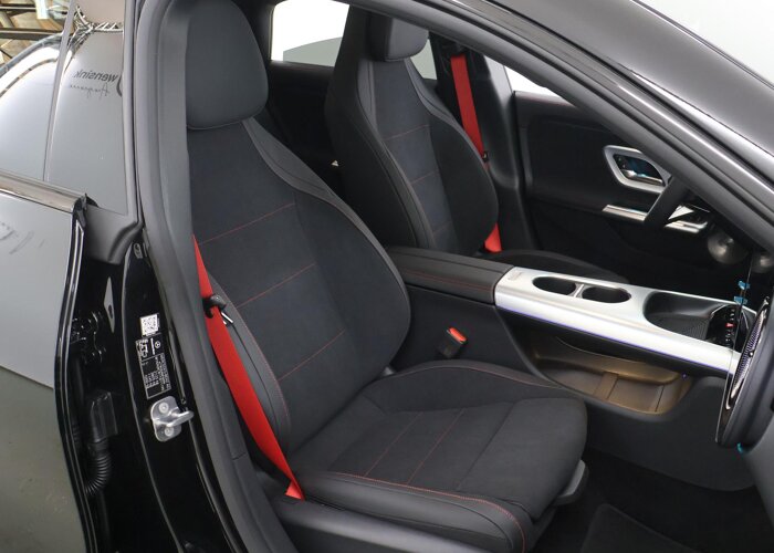 Mercedes-Benz CLA-Klasse 180 Business Solution AMG