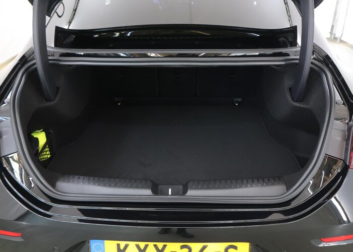 Mercedes-Benz CLA-Klasse 180 Business Solution AMG