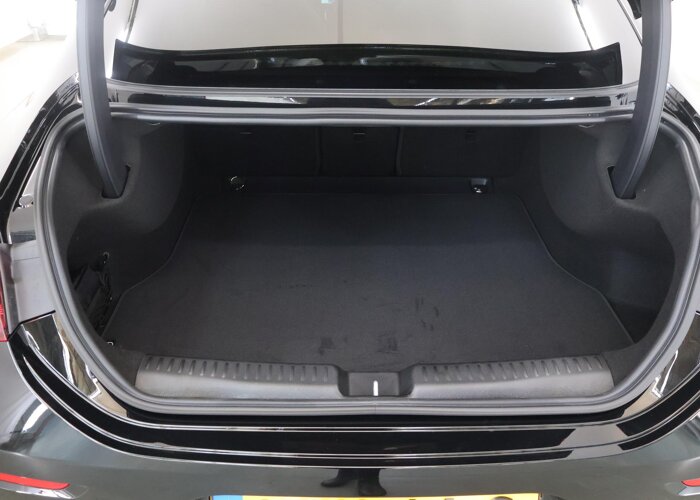 Mercedes-Benz CLA-Klasse 180 Business Solution AMG