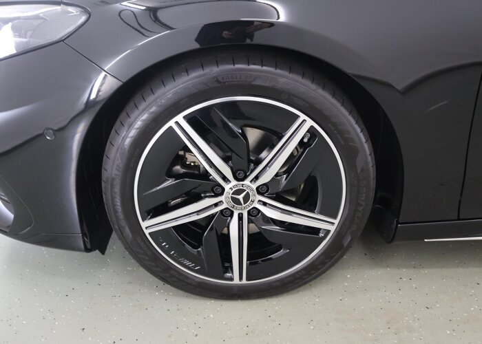 Mercedes-Benz CLA-Klasse 180 Business Solution AMG