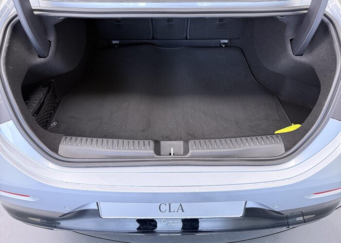 Mercedes-Benz CLA-Klasse 180 Business Solution AMG
