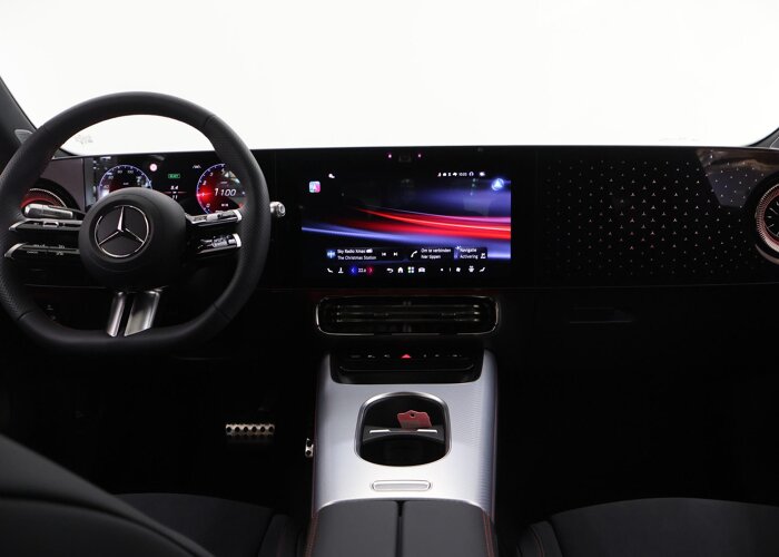 Mercedes-Benz CLA-Klasse 180 Business Solution AMG