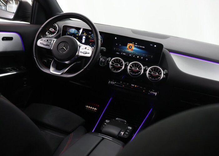 Mercedes-Benz GLA 200 Business Solution AMG