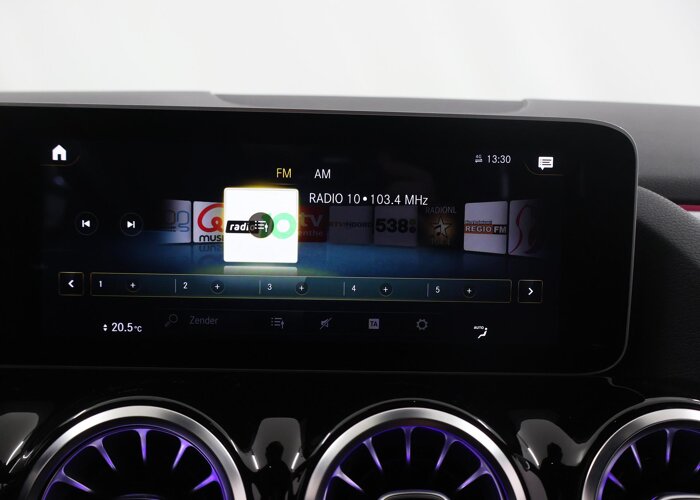 Mercedes-Benz GLA 200 Business Solution AMG