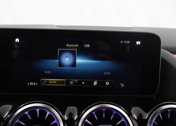 Mercedes-Benz GLA 200 Business Solution AMG
