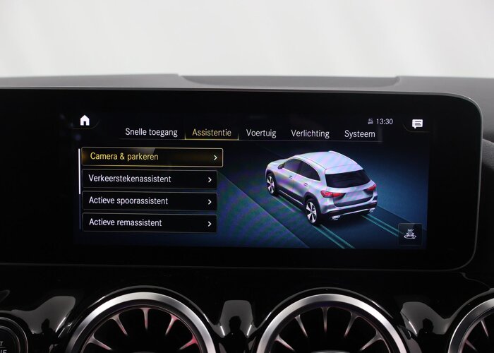 Mercedes-Benz GLA 200 Business Solution AMG
